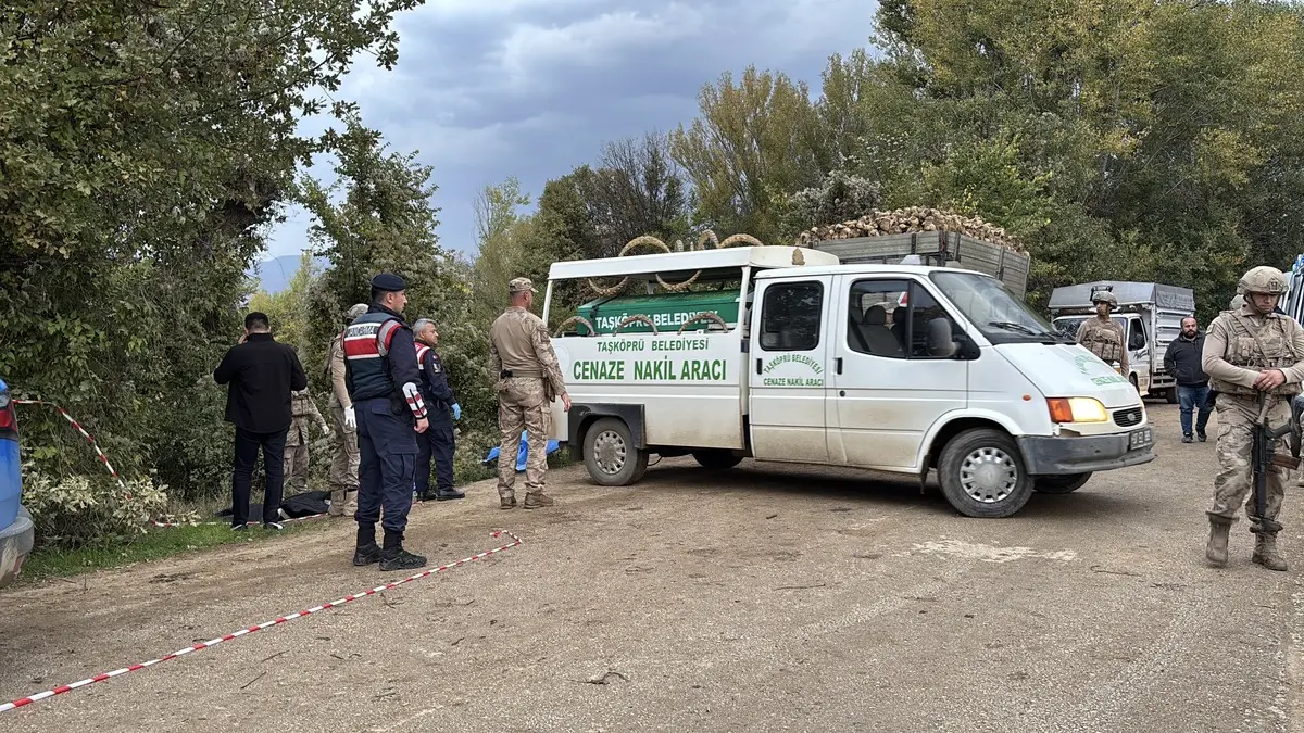 Kastamonu da köyde silahlı katliam: Aynı aileden 4 kişi hayatını kaybetti 4