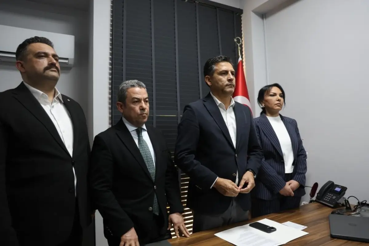 Kozan Belediyesi'ni karıştıran fotoğraf! Belediye Başkanı'ndan açıklama geldi: