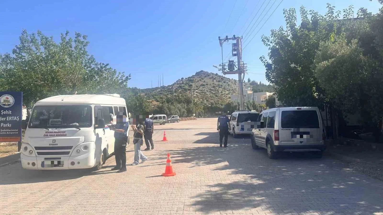 Kozan’da Uyuşturucu Operasyonu: 5 Tutuklama!