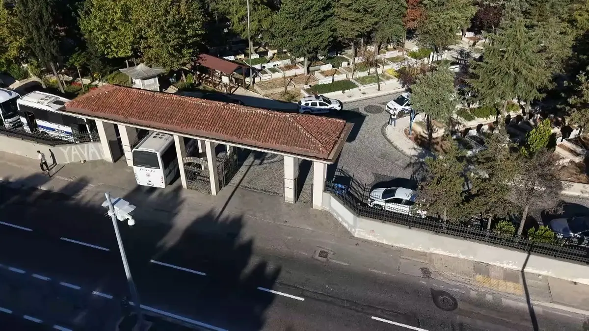 Kaşif Kozinoğlu nun mezarı açıldı! 15 yıl sonra sır perdesi aralanıyor 2