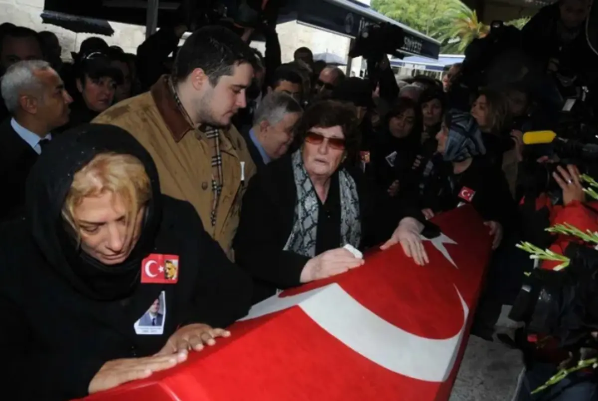 15 yıl sonra dosya yeniden açıldı! Kaşif Kozinoğlu’nun ölümündeki şüpheler yeniden gündemde 4