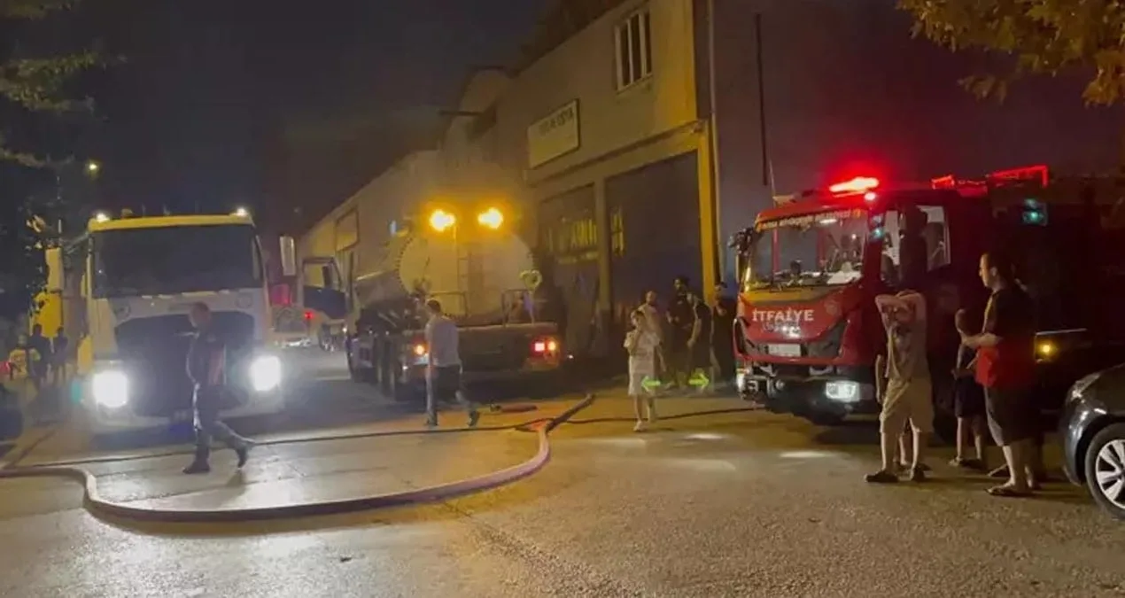 Küçükbalıklı’da Karavan Yangını: 3 Araç Yandı!