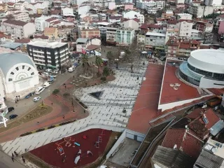 Demirtaş Meydan ve Kültür Merkezi