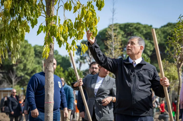 Kültürpark’ta 190 Yeni Ağaç ile Yeşil Dönüşüm