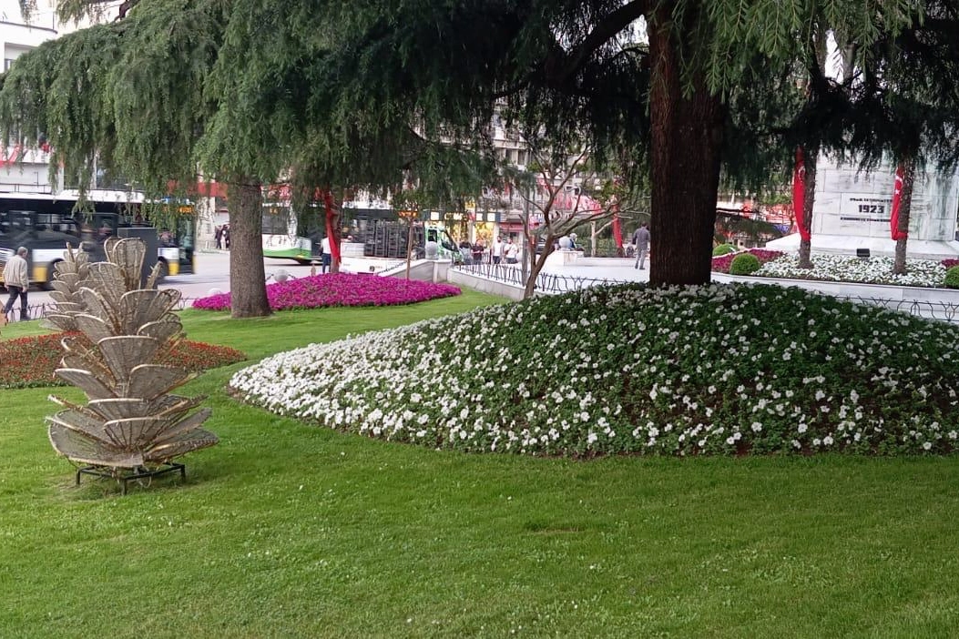 Kuraklığa Dayanıklı Peyzaj Zorunluluğu Geldi!