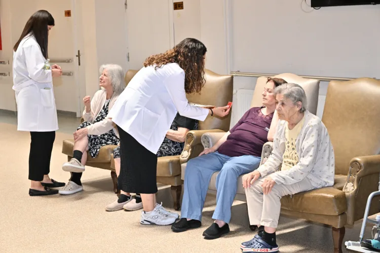 Kurban Bayramı’nda Huzurevi Sakinlerine Ziyaret