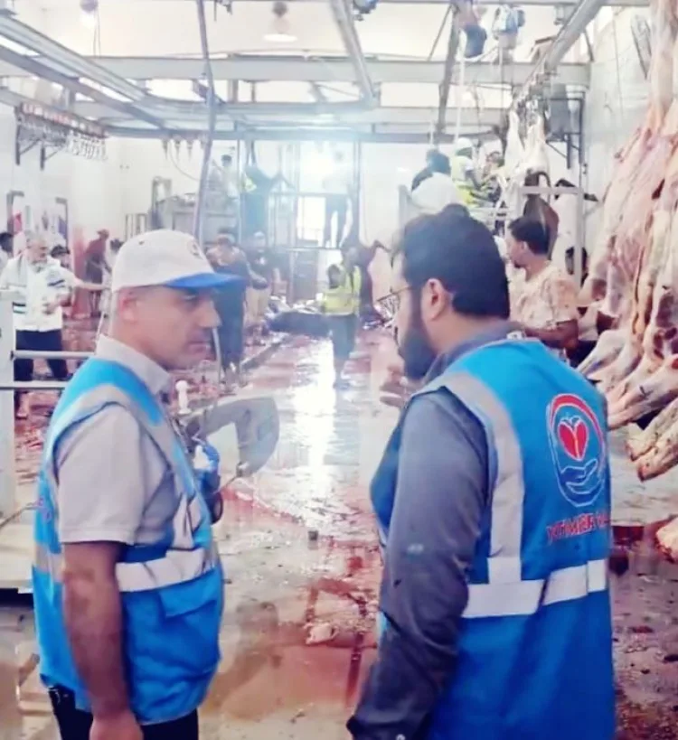 Kurban Yardımı Yaparken Kalp Krizi Geçirdi