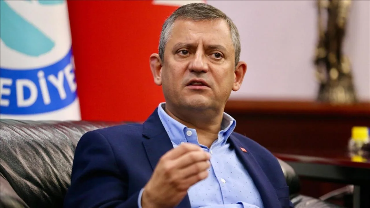 Kurum’dan Özel’e Mizahi Yanıt: ‘İşitmedim’!