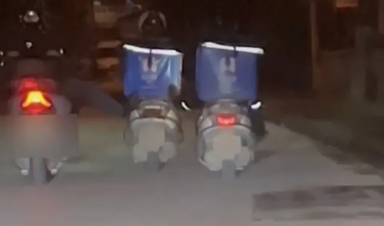 Kurye Dayanışması: Motosiklet Arızasında Yardım Eli!