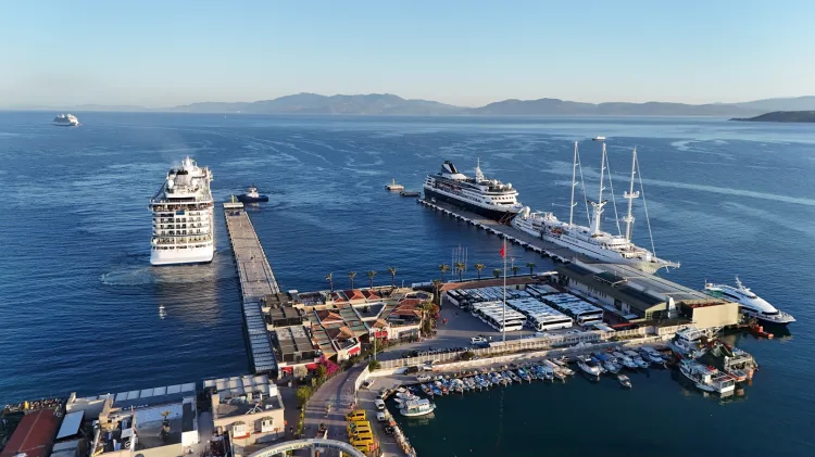 Kuşadası, 2025 Kruvaziyer Sezonunu Rekorla Tamamladı!