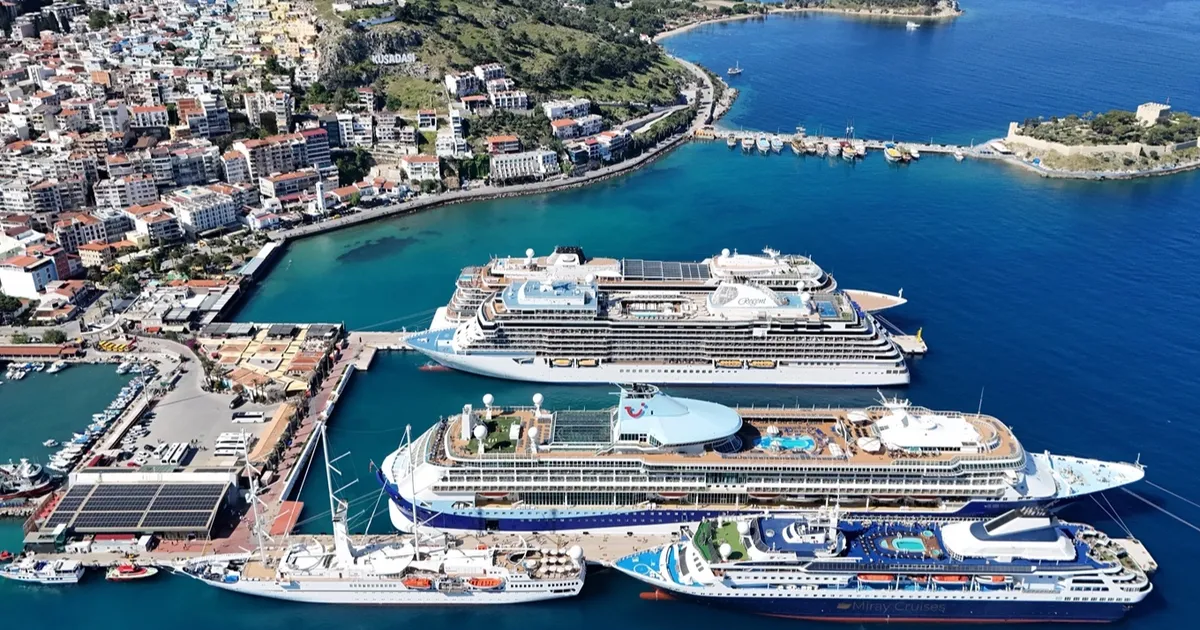 Kuşadası Kruvaziyer Sezonunu Rekorla Tamamladı