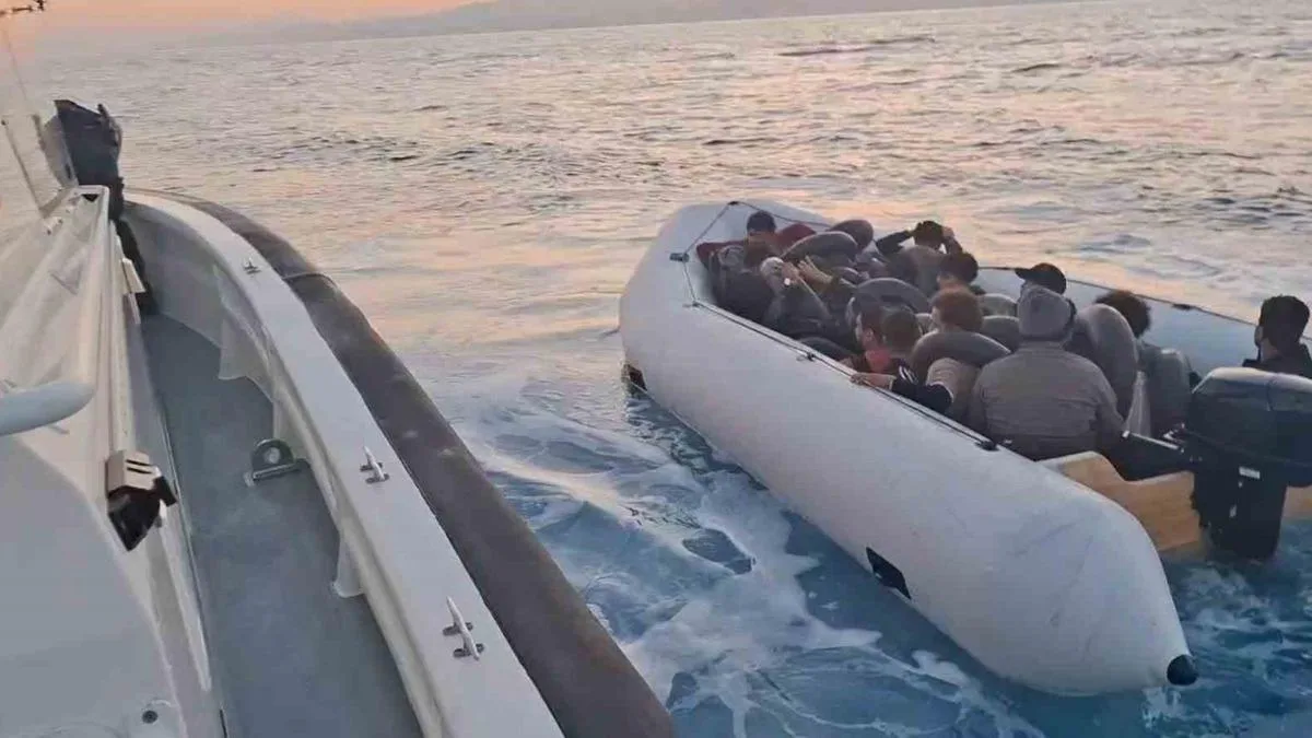 Kuşadası’nda 18 Düzensiz Göçmen Yakalandı!