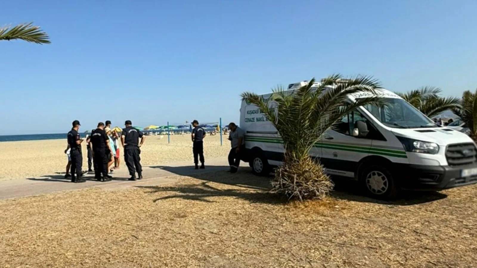 Kuşadası’nda Sahilde Erkek Cesedi Bulundu!