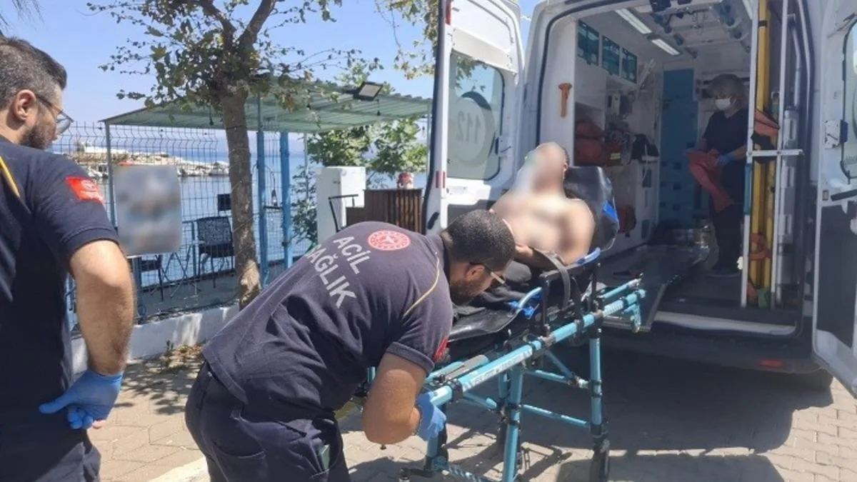 Kuşadası’nda Tekne Kazasında Acil Sağlık Müdahalesi