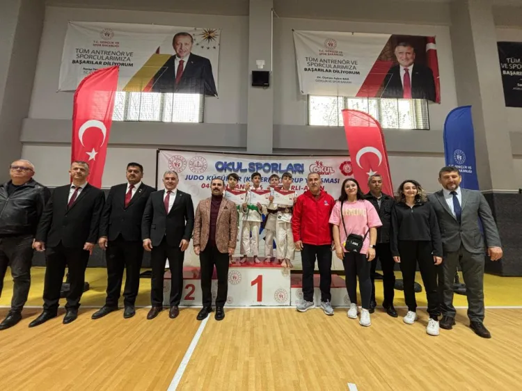 Kütahya Belediyespor’dan Judo’da Çifte Bronz!
