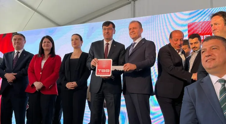 Kütahya’ya Yeni İş Makinesi ile Hizmet Gücü