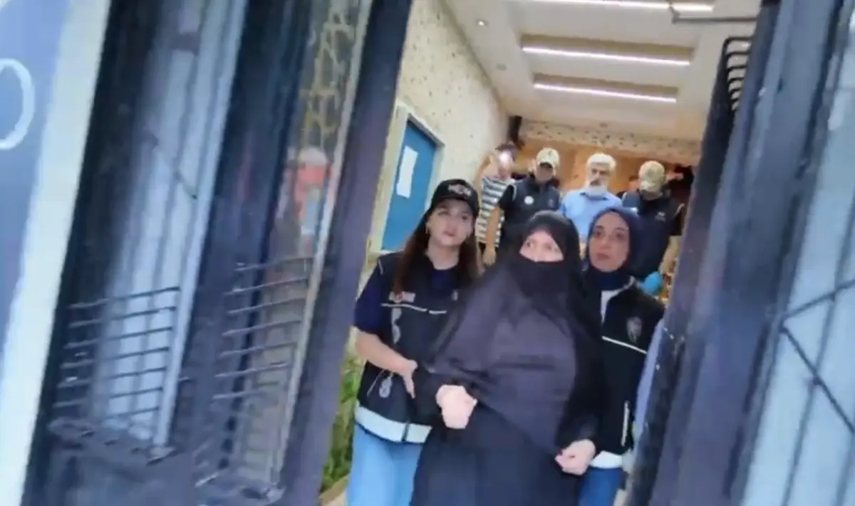Alparslan Kuytul un yeğeni bakın kim çıktı! 4