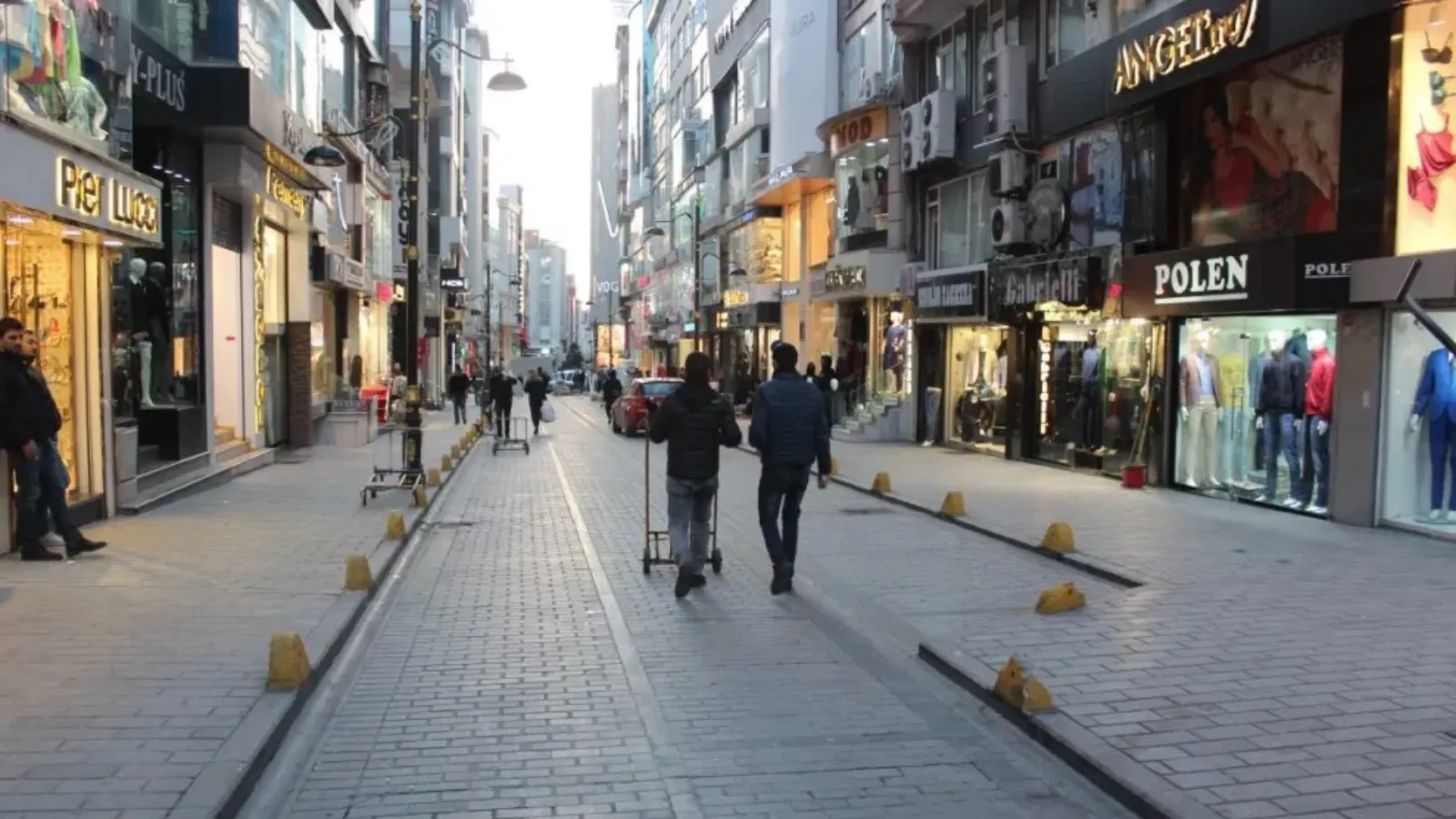 Laleli’de İşsizlik ve Savaşın Etkileri Büyüyor