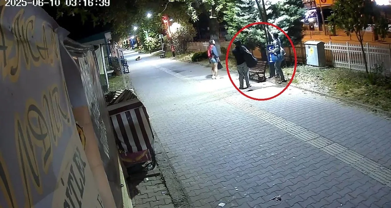 LED Işıkları Sökme Anı Kamerada: 300 Bin TL Zarar!