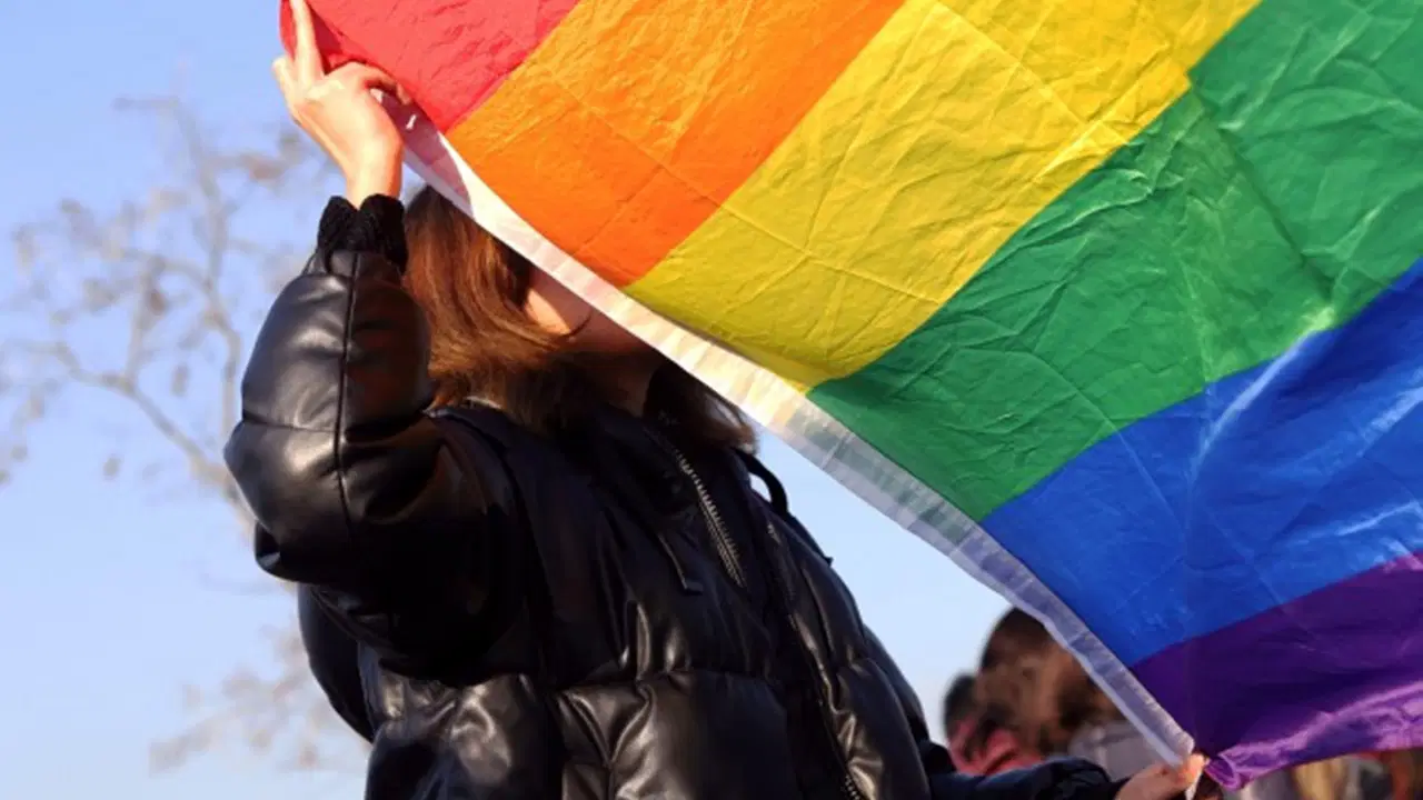 LGBTİ+ Operasyonu: Gazeteci ve Aktivistler Tutuklandı