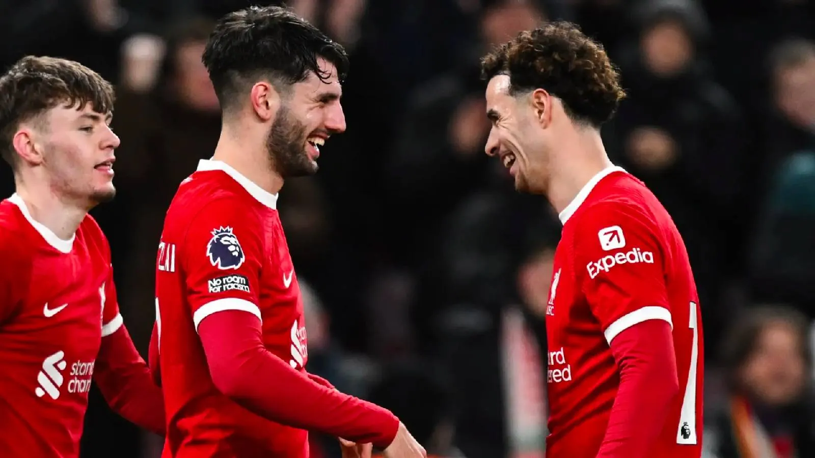 Liverpool’da Gerginlik: Kaptanlık Pazubandı Krizi!