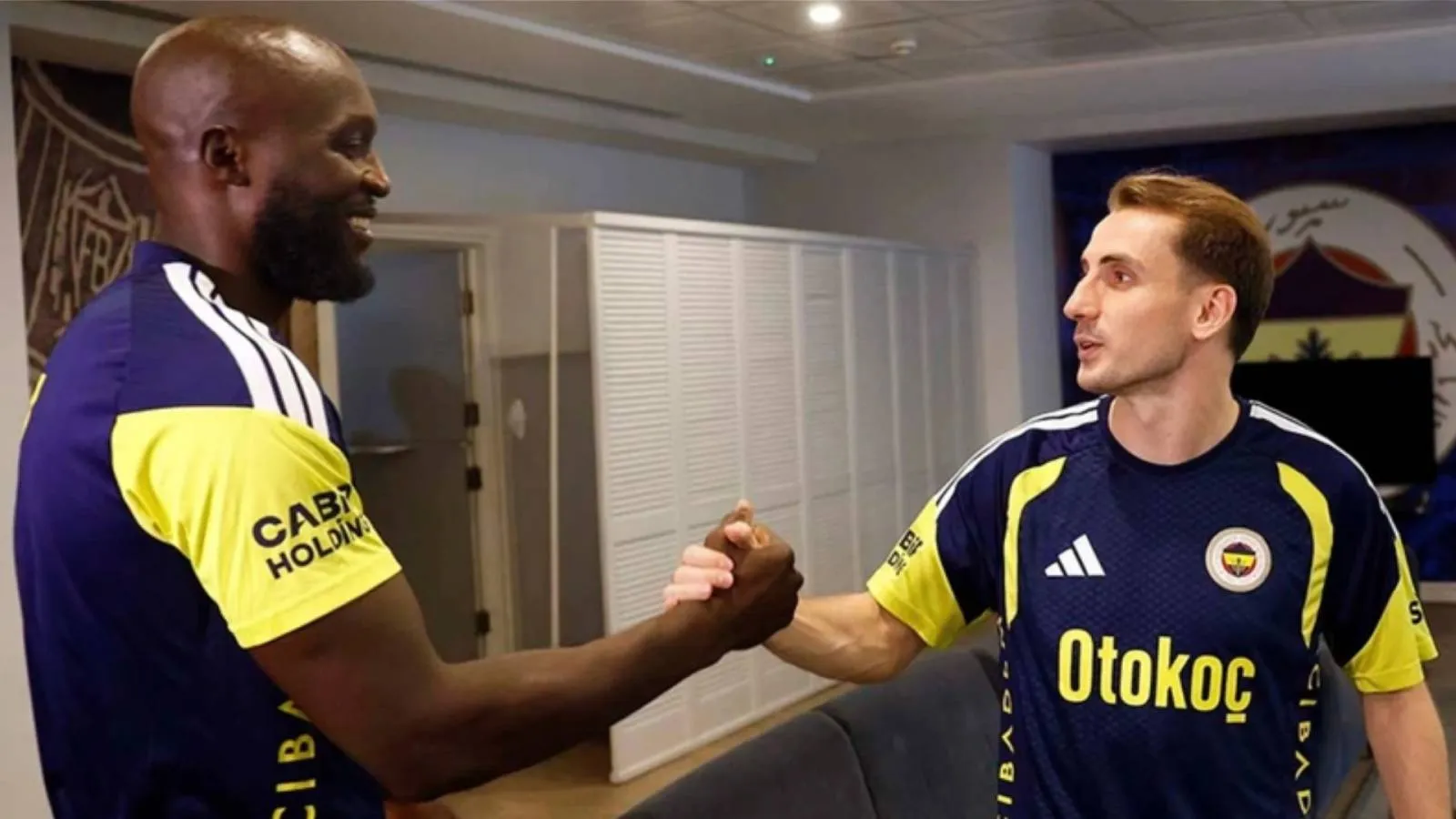 Lukaku Fenerbahçe’de, Aktürkoğlu Forma Değiştirdi!