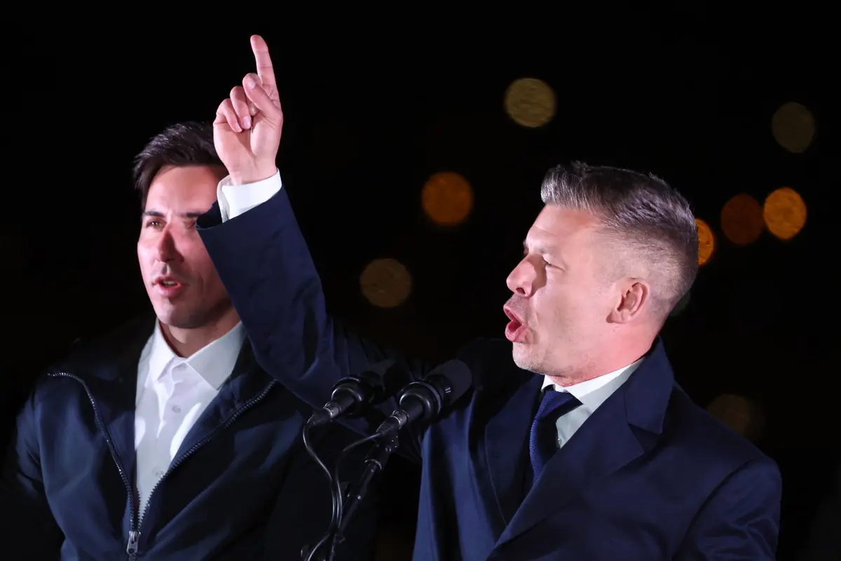 Viktor Orban 16 yıllık iktidarı kaybetti! Seçimi kazanan Peter Magyar dan Macarlara çağrı:
