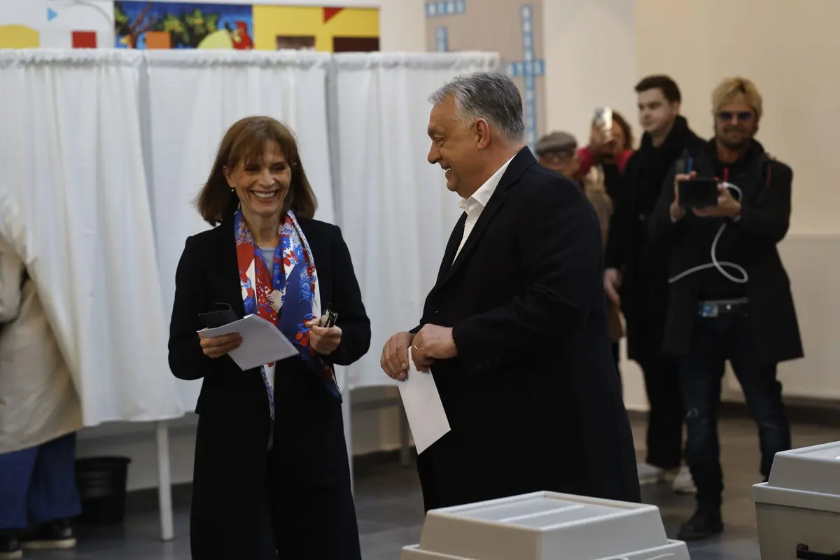 Viktor Orban 16 yıllık iktidarı kaybetti! Seçimi kazanan Peter Magyar dan Macarlara çağrı: