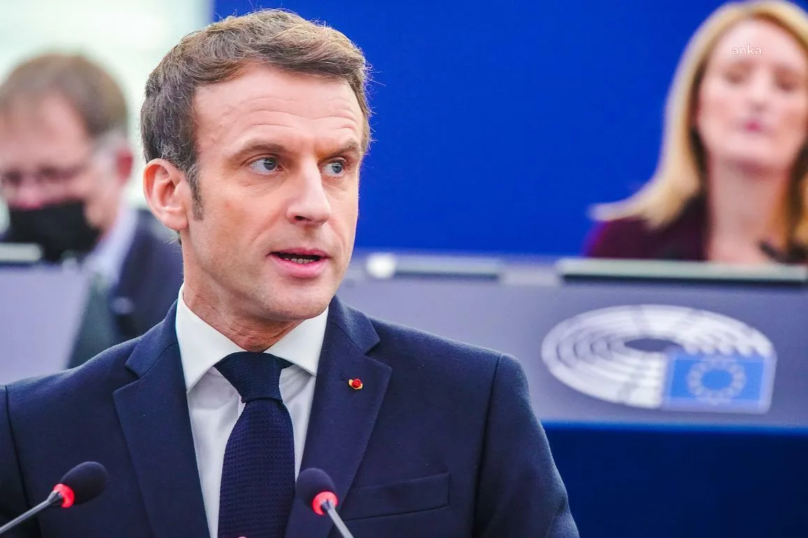 Macron’dan Barzani’ye Destek Mesajı!
