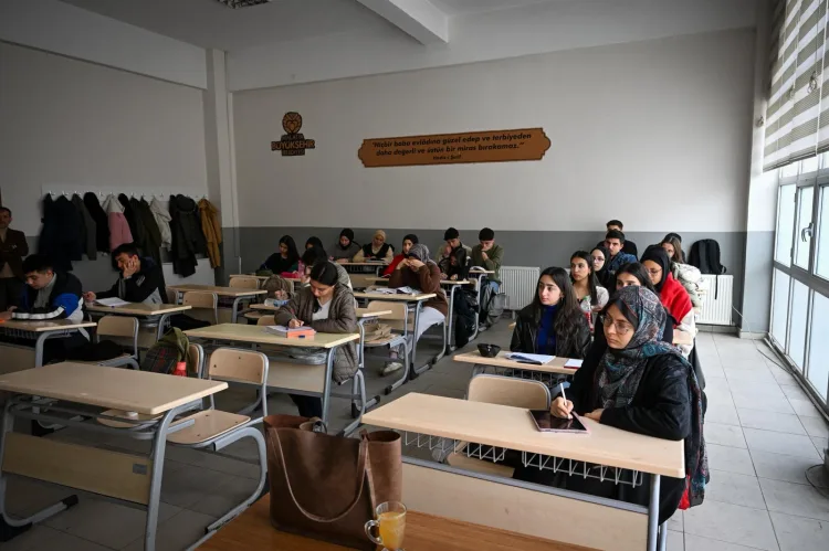 Malatya Belediyesi’nden YKS Adaylarına Ücretsiz Destek