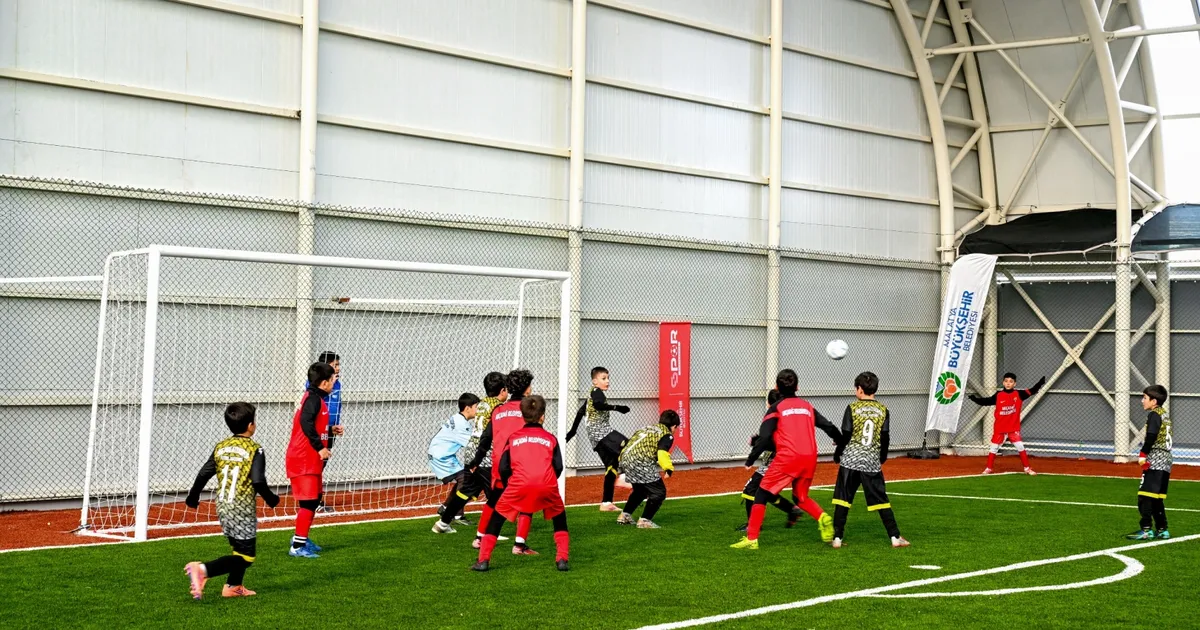 Malatya’da Minikler Yarıyıl Futbol Şenliği Coşkusu