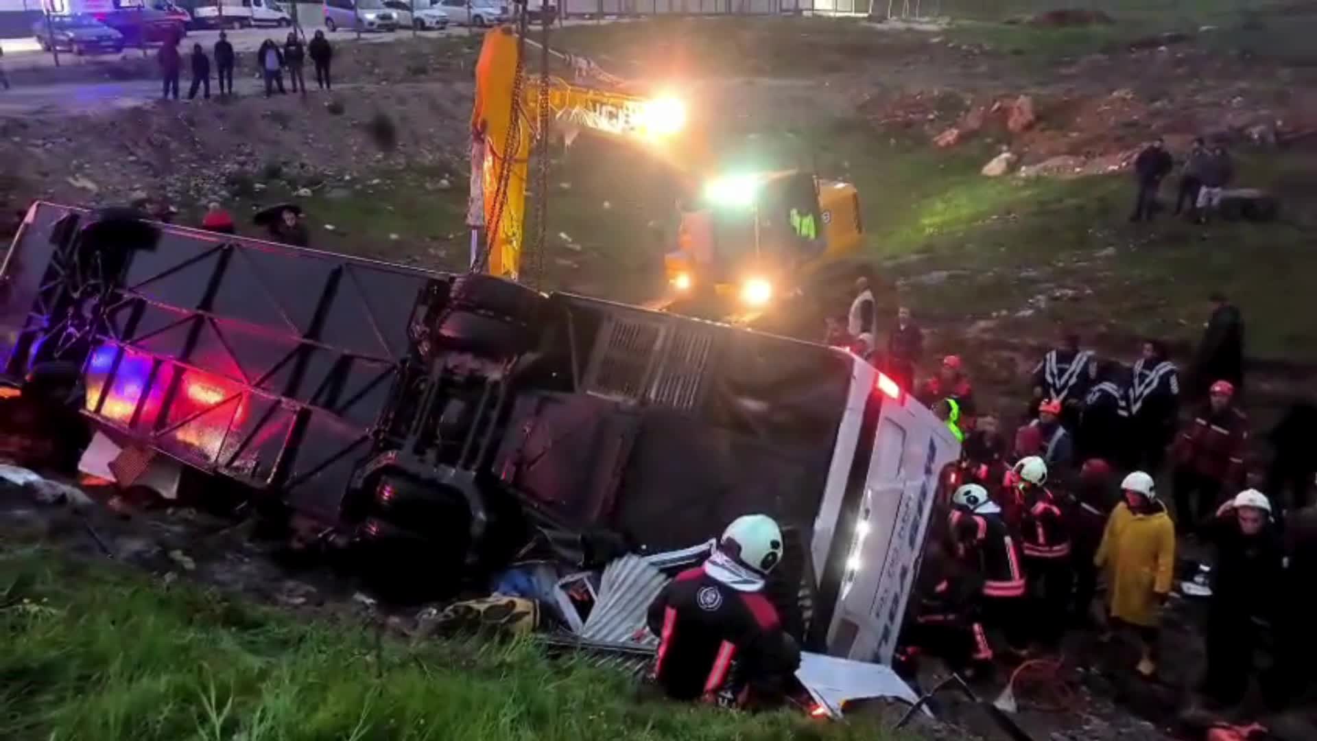 Malatya’da Otobüs Devrildi: 4 Ölü, 15 Yaralı!