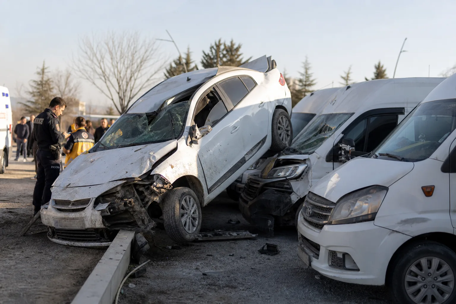 Malatya’da Otoparka Uçan Aracın Sürücüsü Yaralandı