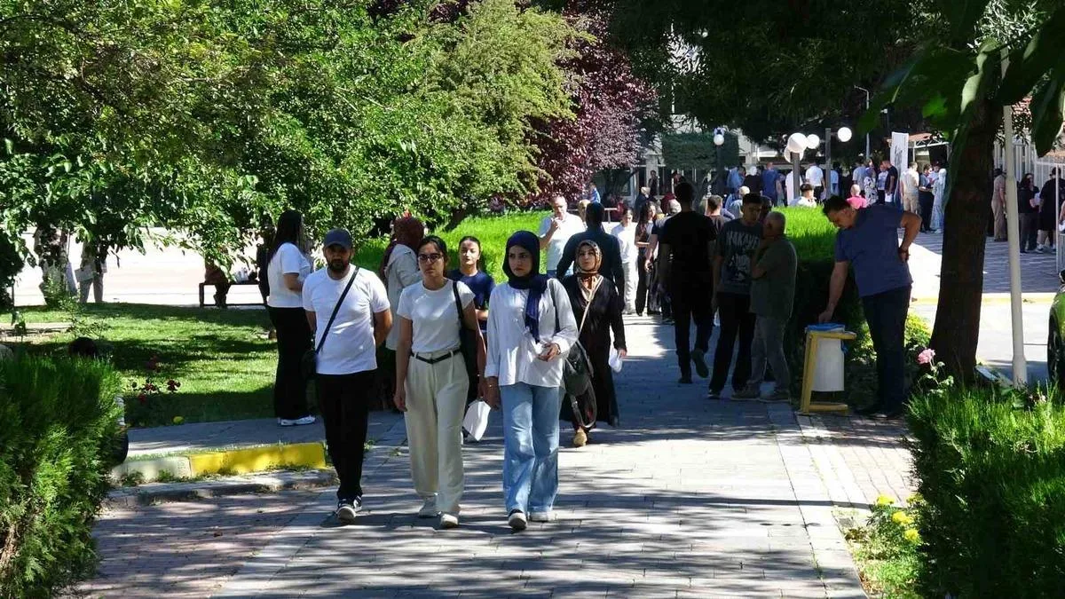 Malatya’da YKS heyecanı: 59 bin aday sınavda!