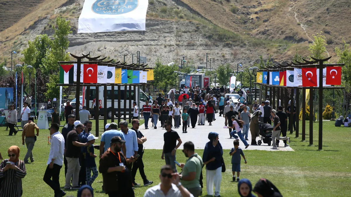 Malazgirt Ruhuyla Türkiye Yüzyılına Adım!