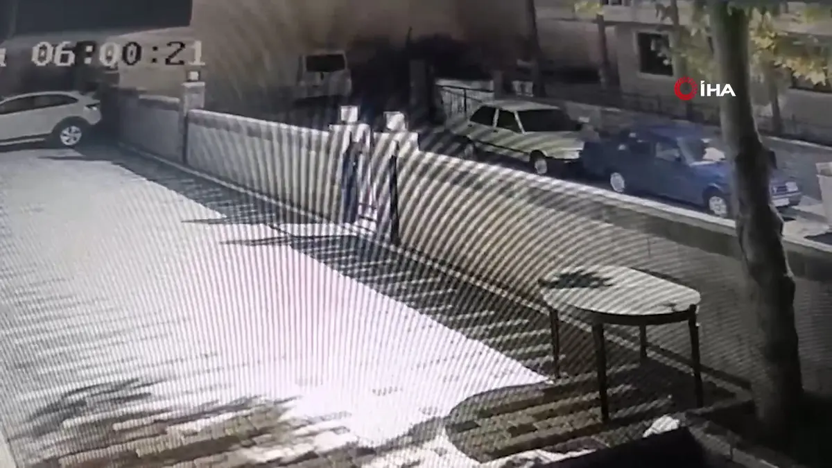 Son dakika... Maltepe deki binanın çöküş anı kamerada! 3