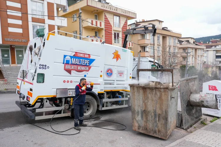 Maltepe’de Bahar Temizliği Hızla Devam Ediyor!