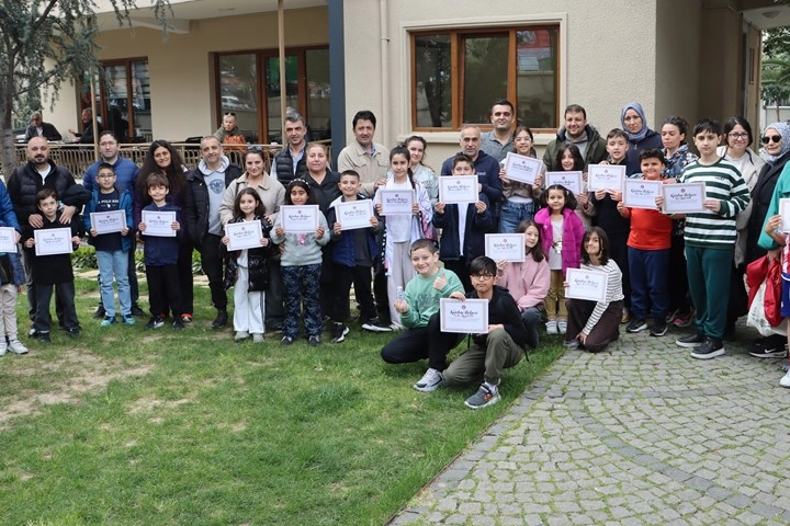 Maltepe’de Çocuklar Satrançla Zihin Geliştiriyor!