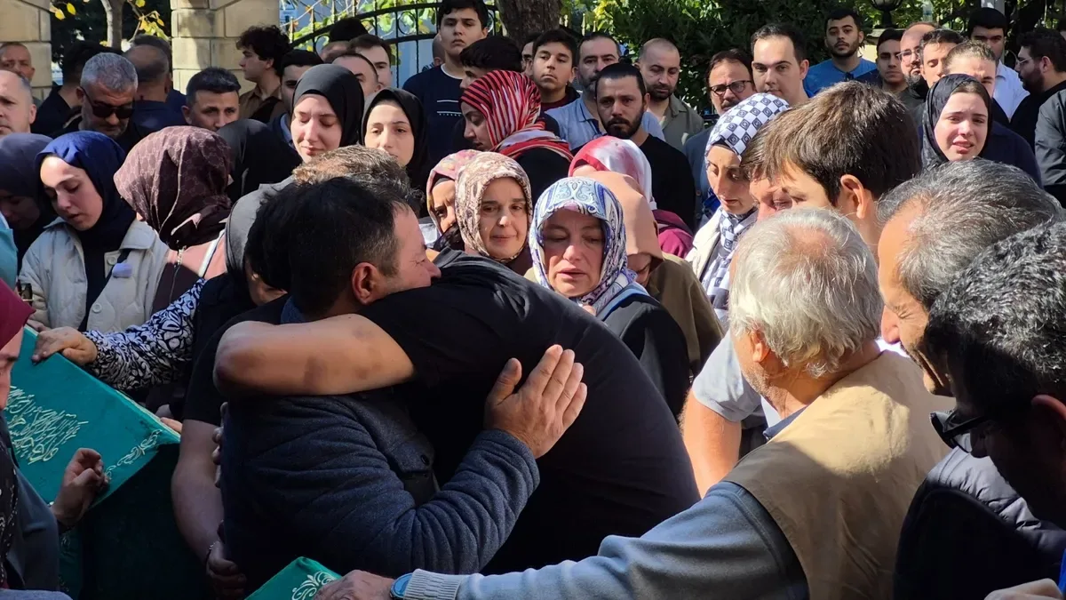 Maltepe’de Çöken Apartmanda İki Kardeş Hayatını Kaybetti