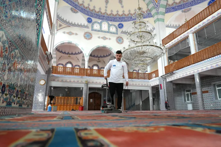 Maltepe’de İbadethaneler Hijyenik Ortama Kavuşuyor