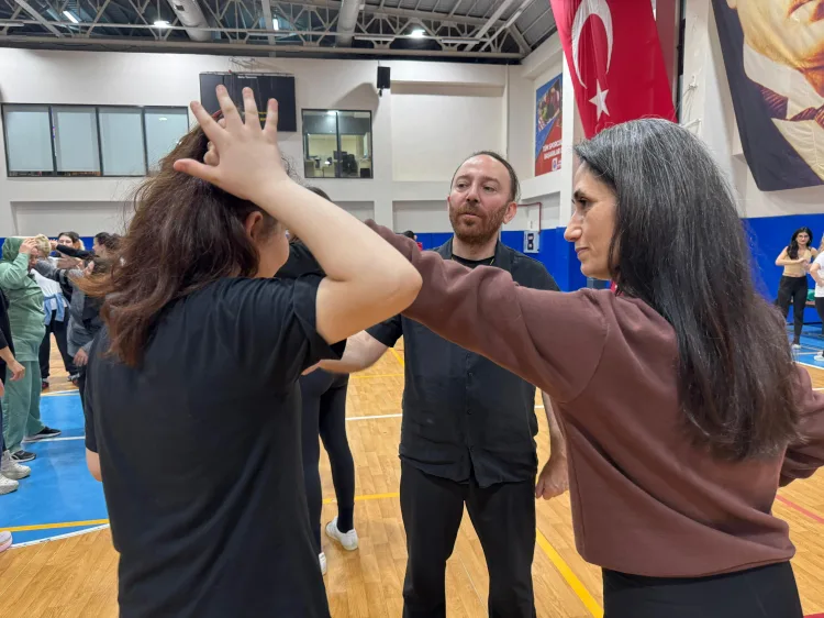 Maltepe’de Kadınlara Öz Savunma Eğitimi Verildi