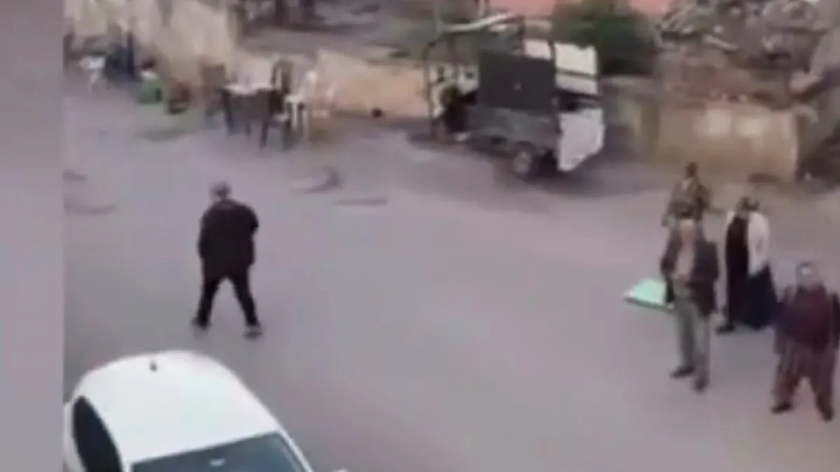 Maltepe’de Polise Saldırı: 2 Memur Yaralandı!