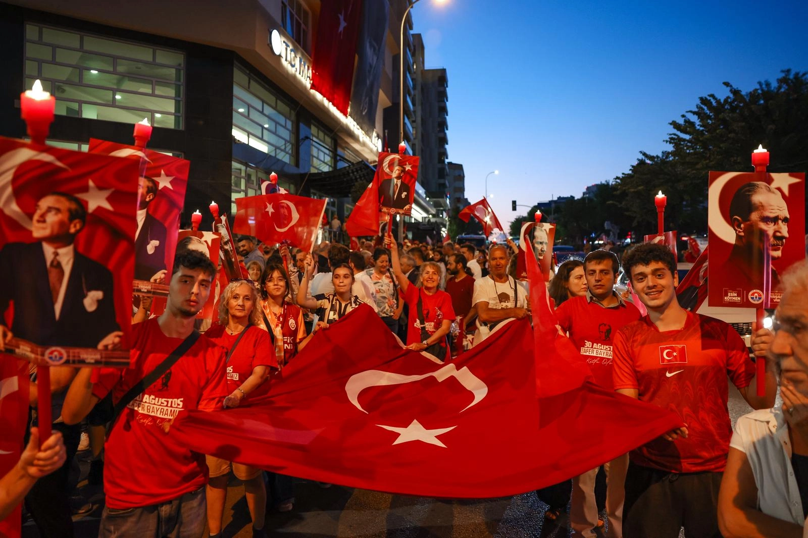 Maltepe’de Zafer Bayramı Coşkuyla Kutlandı!