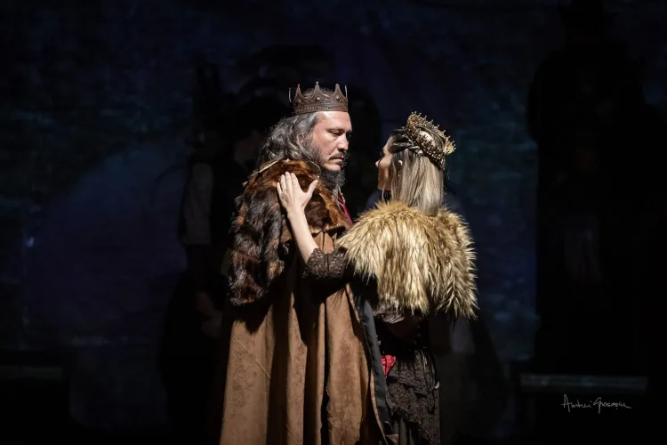 Maltepe Tiyatrosu, Umman’da ‘Hamlet’ ile Ödül Aldı!