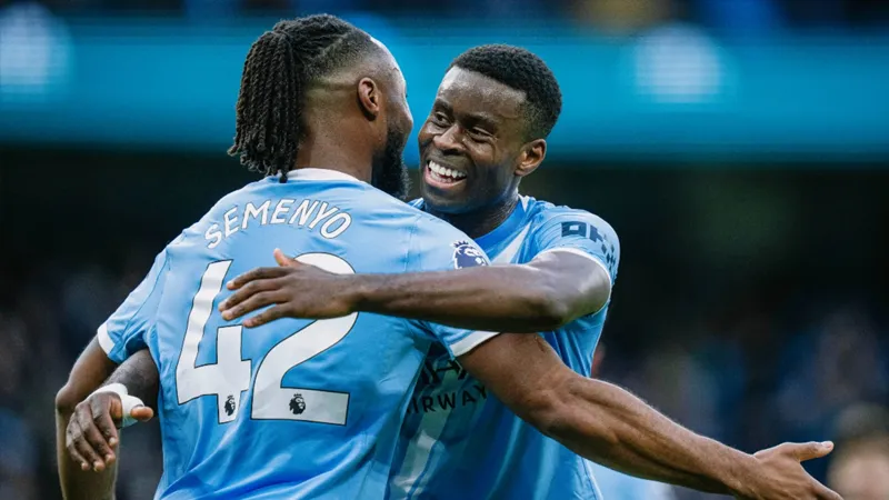 Manchester City Oyuncularına Irkçı Saldırı!