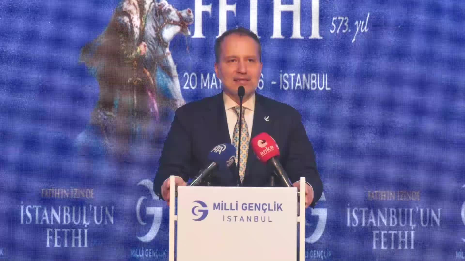Manevi Vatan Tehditte: Erbakan’dan Sert Mesajlar