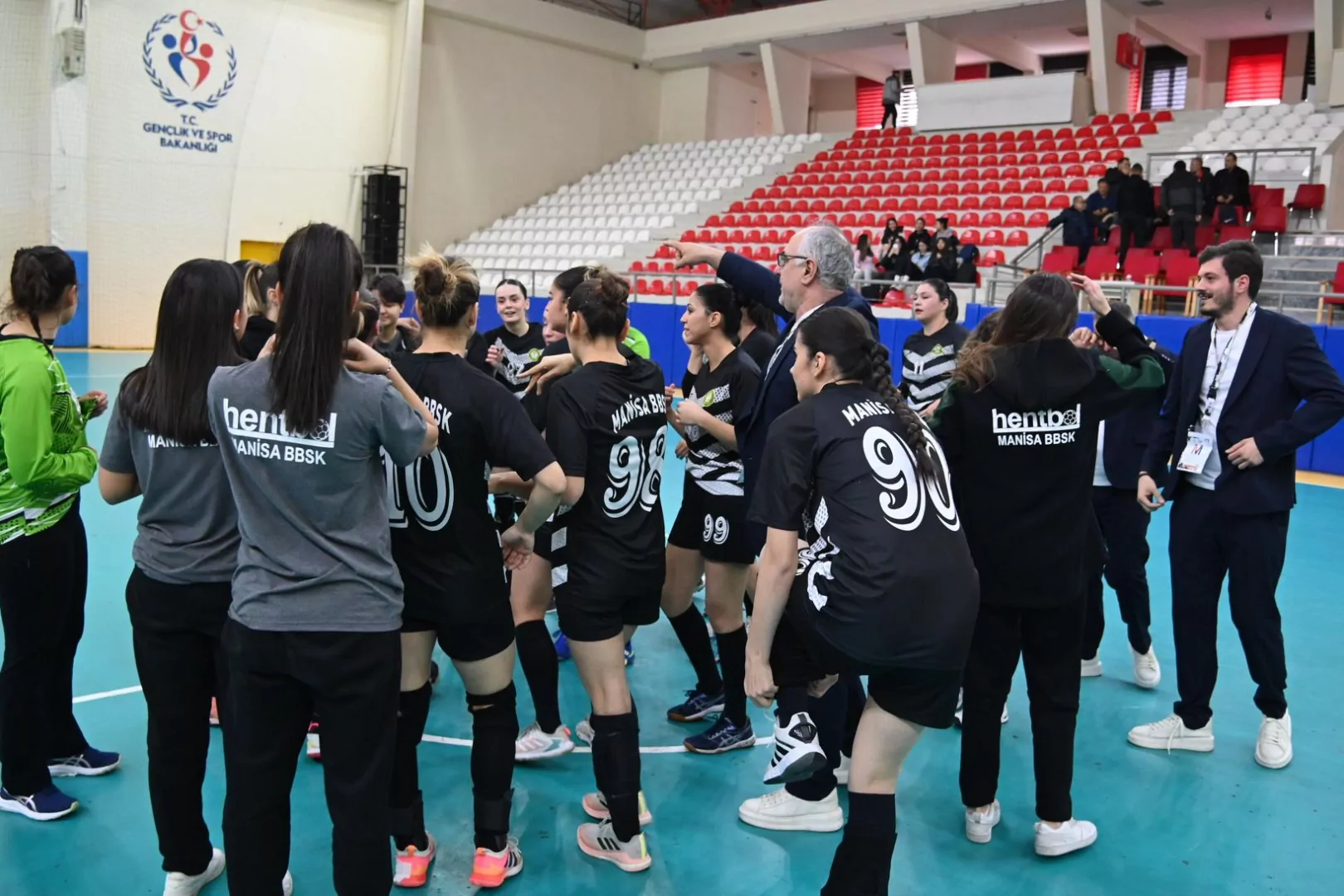 Manisa Büyükşehir Belediyespor Hentbol Takımı