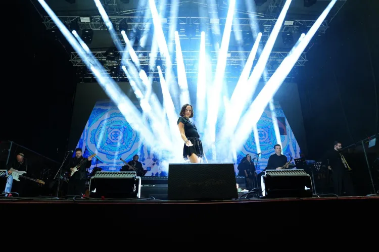Manisa’da Gençlik Festivali Zeynep Bastık’la Başladı!