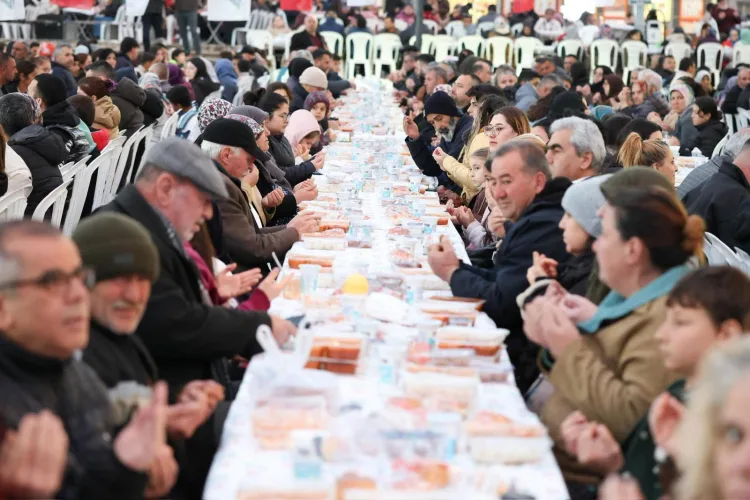 Manisa’da İftar Sofrasında Birlik ve Beraberlik
