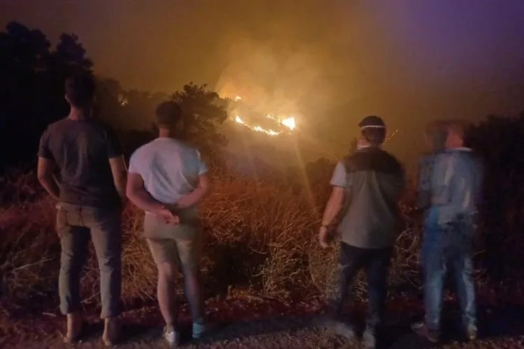 Manisa’da Orman Yangını Salihli’yi Tehdit Ediyor!